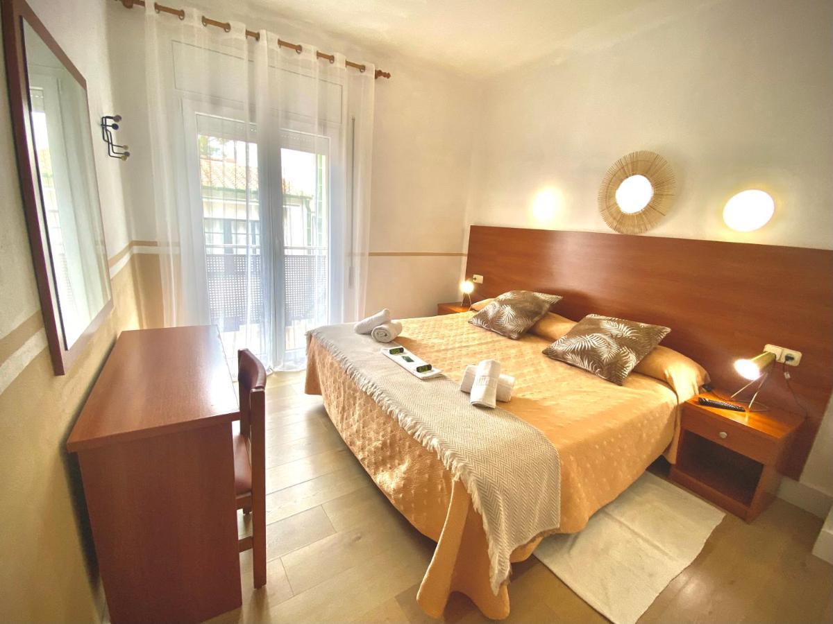 Hotel Medium Montecarlo Палафругел Екстериор снимка