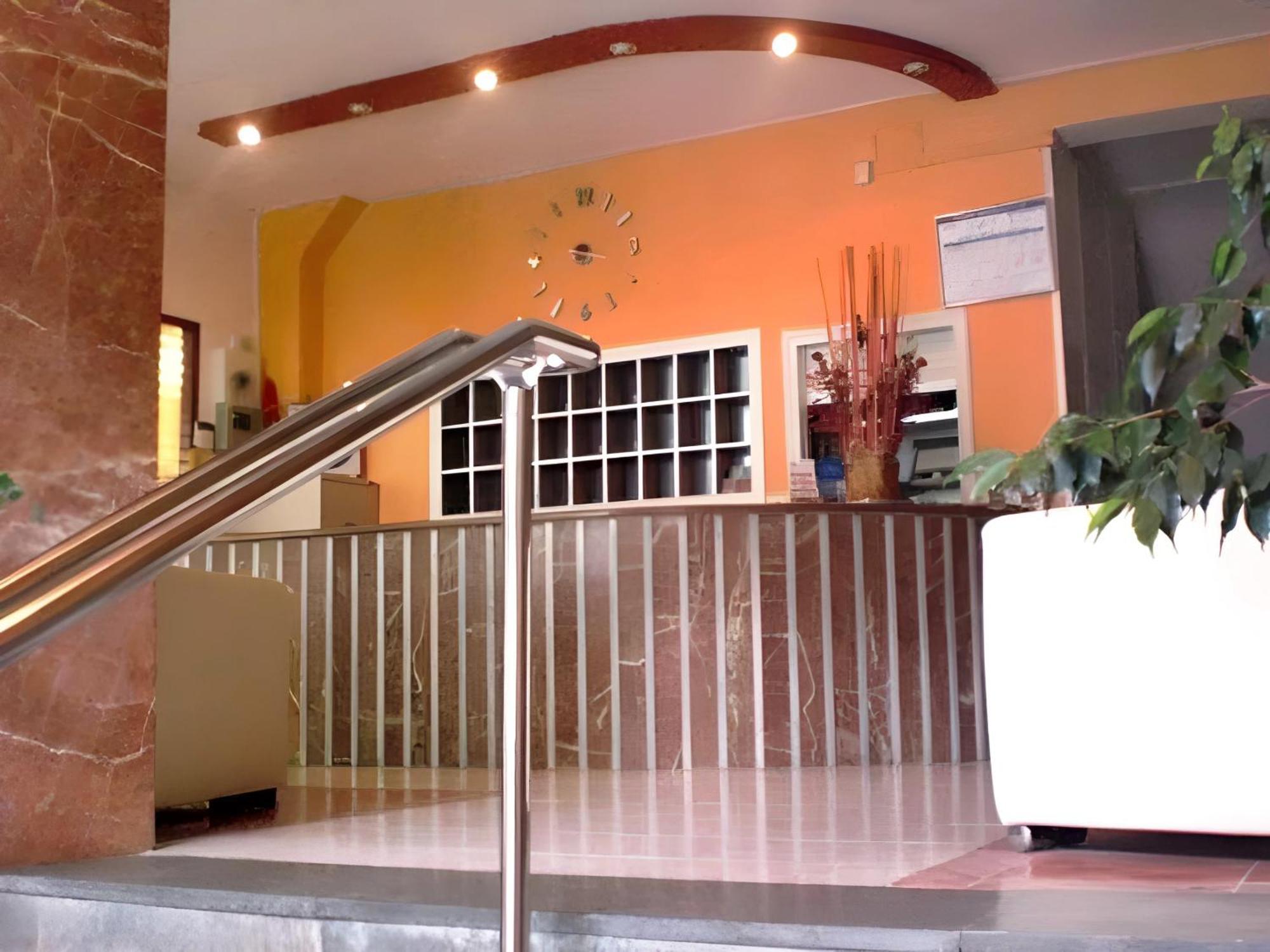 Hotel Medium Montecarlo Палафругел Екстериор снимка
